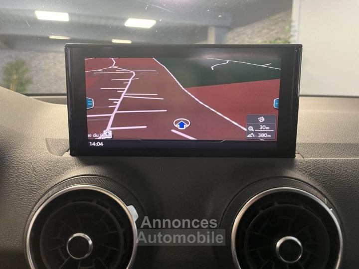 Audi Q2 15 35 TFSI - 150 - BV S-tronic Business line - 17