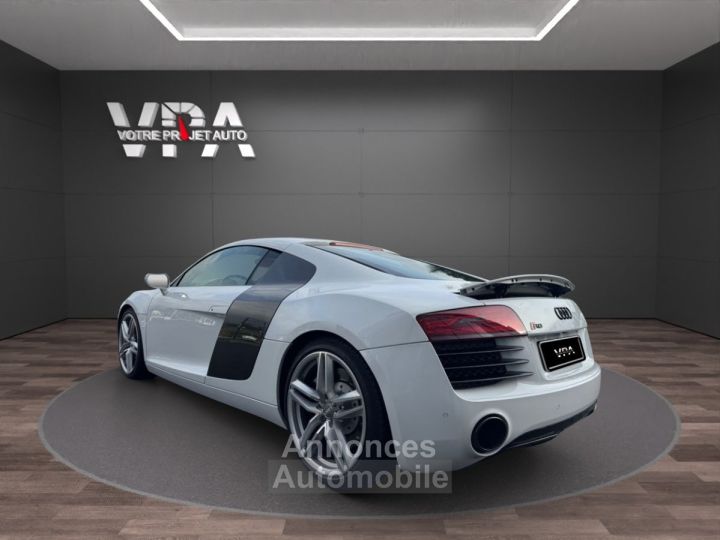 Audi R8 Coupé 42 V8 FSI quattro – Sièges sport – Bang &amp; Olufsen – Pack carbone - 4