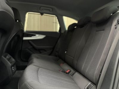 Audi A4 Allroad Quattro 20 45 TFSI 245 CH S-tronic Design   - 17
