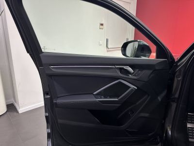 Audi Q3 Sportback 45 TFSIe  245 ch S tronic 6 S line   - 7