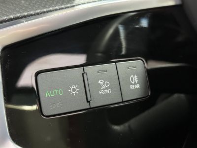 Audi Q3 Sportback 45 TFSIe  245 ch S tronic 6 S line   - 13