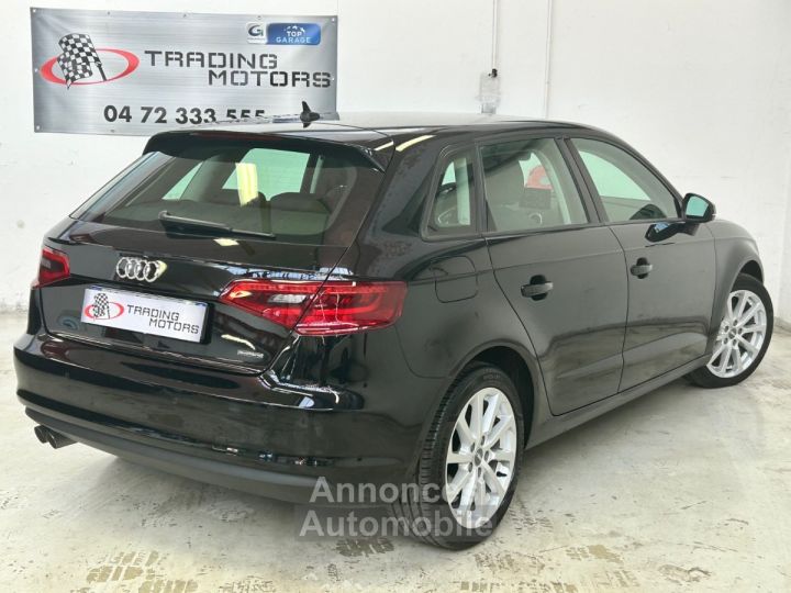Audi A3 Sportback SPORT-DESIGN QUATTRO DSG - 2