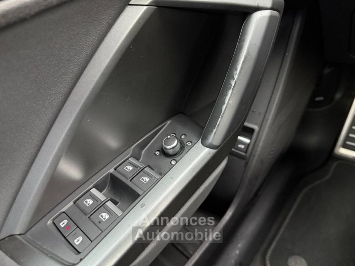 Audi Q3 Sportback 45 TFSIe  245 ch S tronic 6 S line - 42