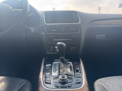 Audi Q5 V6 30 TDI 240 DPF Quattro Avus S tronic 7   - 12