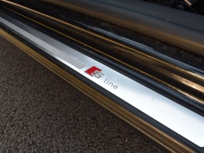 Audi A3 CABRIOLET 16 TDI 105 DPF S Line   - 24