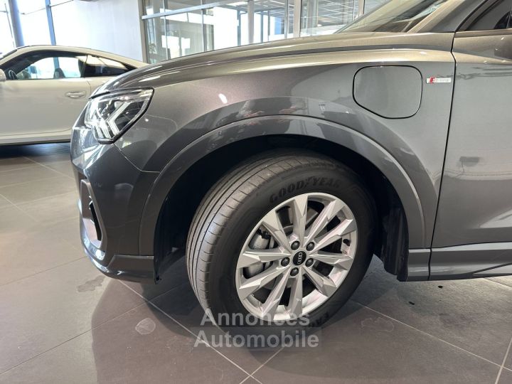 Audi Q3 45 TFSIe 245 ch S tronic 6 S line - 23