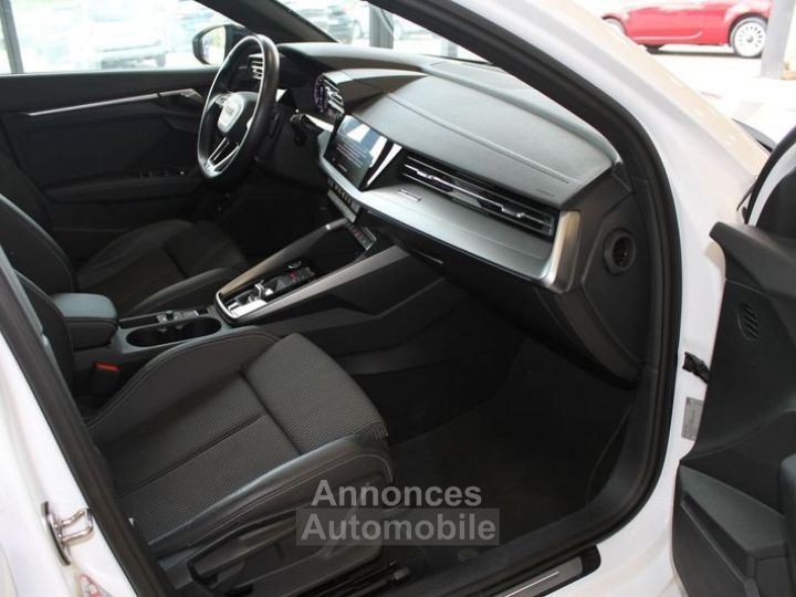 Audi A3 Sportback 45 TFSIe 245 S tronic 6 Competition - 3