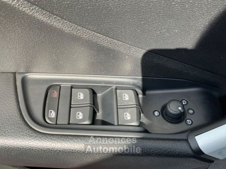 Audi Q2 14 TFSI 150 S-TRONIC DESIGN GPS Attelage - 24