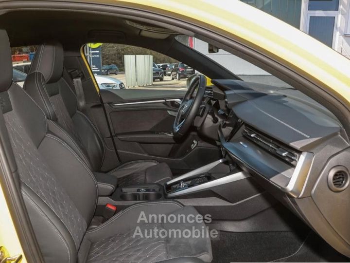 Audi A3 Sportback 45 TFSIe 245 S tronic 6 Competition - 4