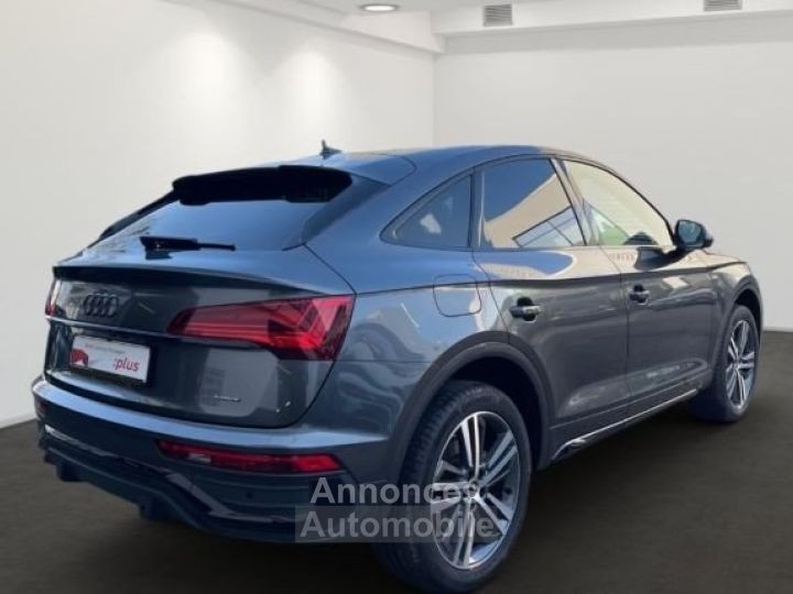 Audi Q5 Sportback 50 TFSIe 299 S tronic 7 Quattro S line - 4