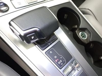Audi A6 Avant 55 TFSIe 367 ch S tronic 7 Quattro Competition   - 13