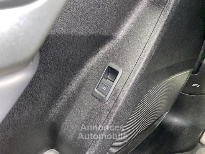 Audi Q3 Sportback 35 TDI 150 ch S tronic 7 S line - 17