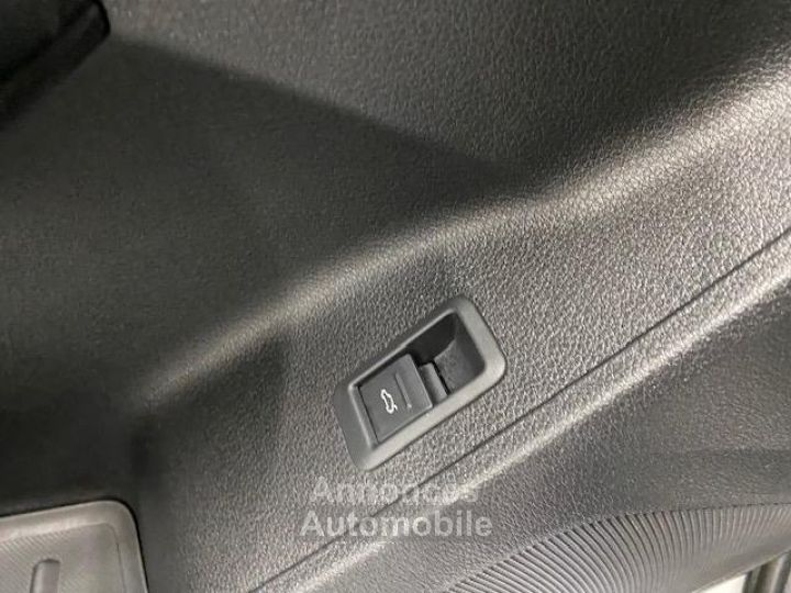 Audi Q3 35 TDI 150 ch S tronic 7 S line - 18