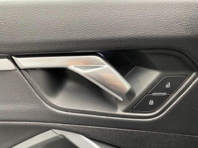 Audi Q3 35 TDI 150 ch S tronic 7 S line   - 24