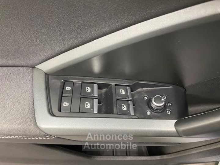 Audi Q3 35 TDI 150 ch S tronic 7 S line - 25