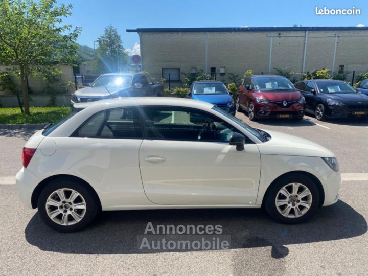 Audi A1 12 TFSI 86 AMBIENTE - 9