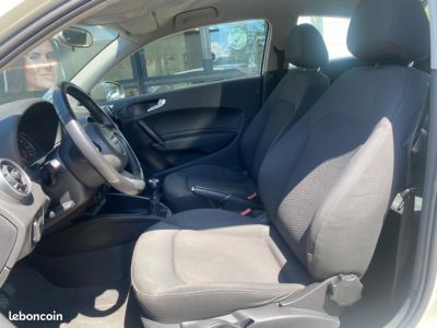 Audi A1 12 TFSI 86 AMBIENTE   - 11