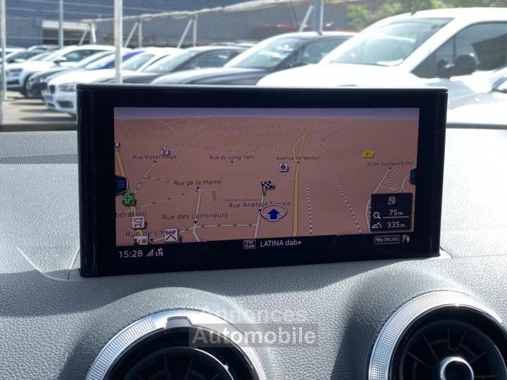 Audi Q2 20 30 TDI 116 S-tronic Avus - 16