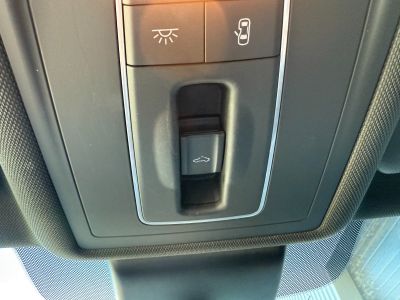 Audi A3 berline 20 tdi 150 s line tronic 6 avec toit ouvrant ges chauffants radar avant re gps   - 26