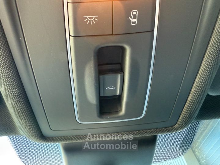 Audi A3 berline 20 tdi 150 s line tronic 6 avec toit ouvrant ges chauffants radar avant re gps - 26