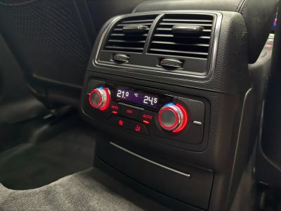 Audi RS6 AVANT Performance V8 40 TFSI 605cv Quattro Tiptronic 8 / LIGNE AKRA D'ORIGINE / SUIVIE COMPLET   - 18