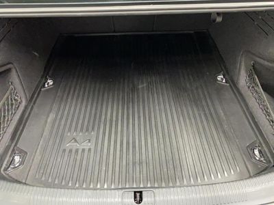 Audi A4 V6 30 TDI 218 S tronic 7 Quattro S line   - 15