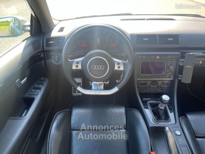 Audi RS4 42 FSI V8 420 CH QUATTRO - 12