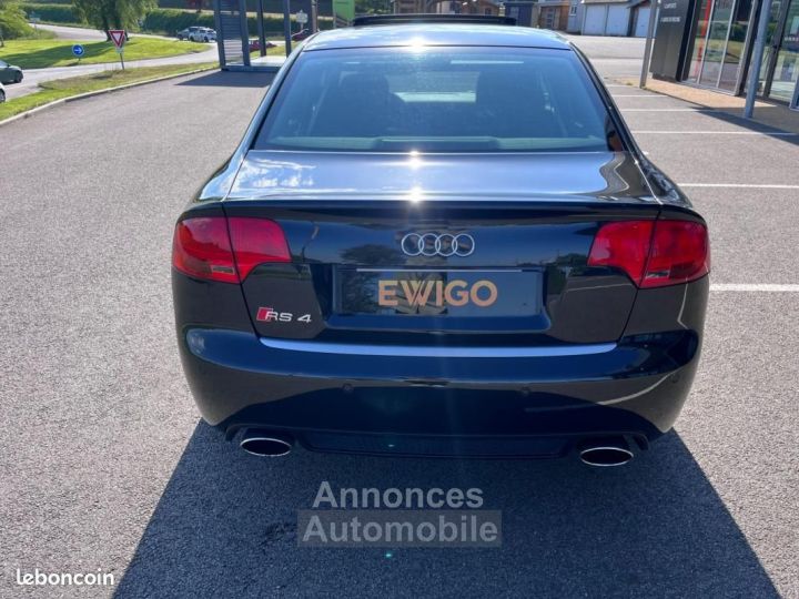 Audi RS4 42 FSI V8 420 CH QUATTRO - 17