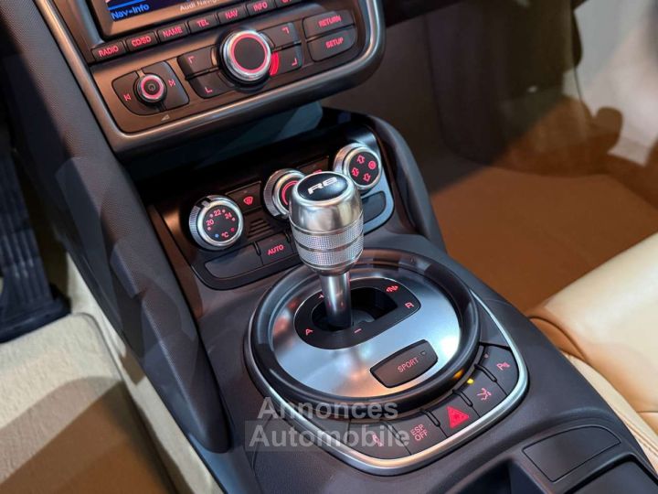 Audi R8 42i V8 Quattro FSI R tronic Full Hist Etat Neuf - 11