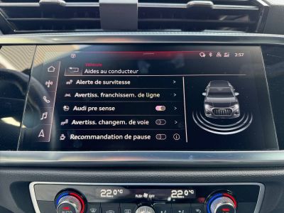 Audi Q3 45 TFSIe 245 ch S tronic 6 S line   - 52