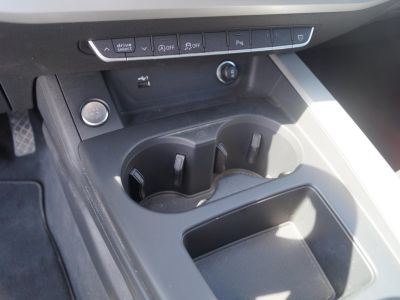 Audi A4 40TFSI S-tronic Aut LED NAVI PDC ALU   - 18