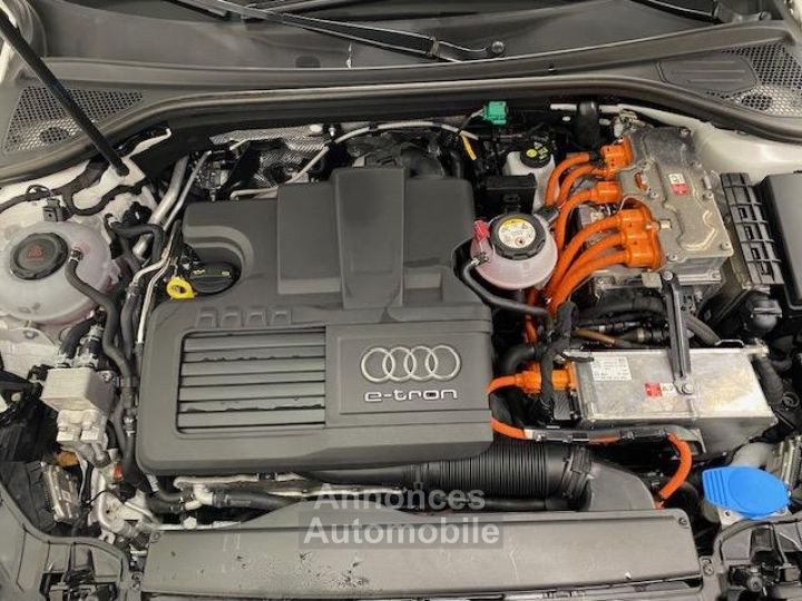 Audi A3 Sportback 40 e-tron 204 S tronic 6 Design Luxe - 23