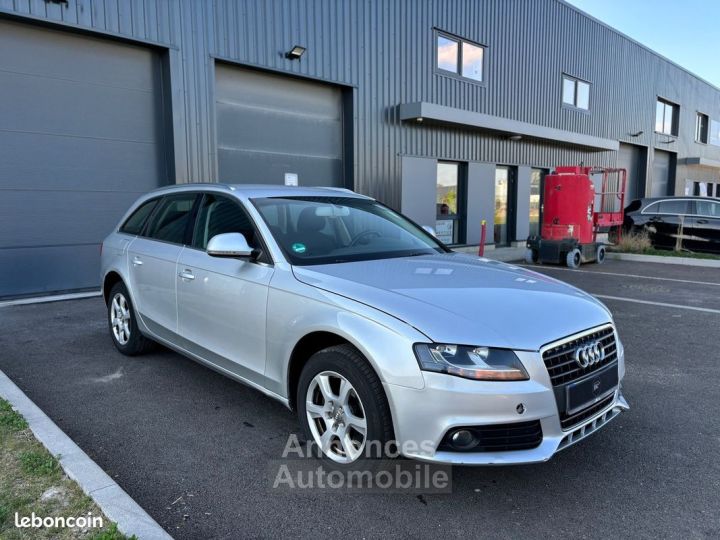 Audi A4 Avant 18 ATTRACTION 160 CH - 16