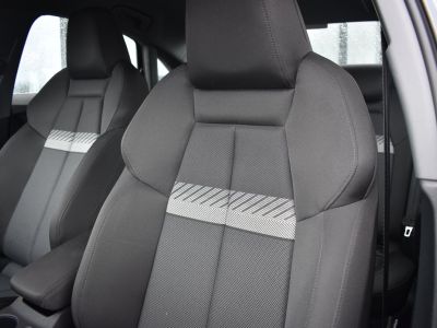 Audi A3 BERLINE 35 TFSI 150CH MILD HYBRID BUSINESS LINE S TRONIC 7   - 15