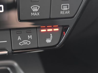 Audi A3 BERLINE 35 TFSI 150CH MILD HYBRID BUSINESS LINE S TRONIC 7   - 33