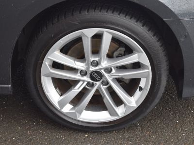 Audi A3 BERLINE 35 TFSI 150CH MILD HYBRID BUSINESS LINE S TRONIC 7   - 42