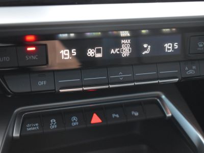 Audi A3 Sportback 30 TFSI 110CH MILD HYBRID DESIGN LUXE S TRONIC 7   - 13