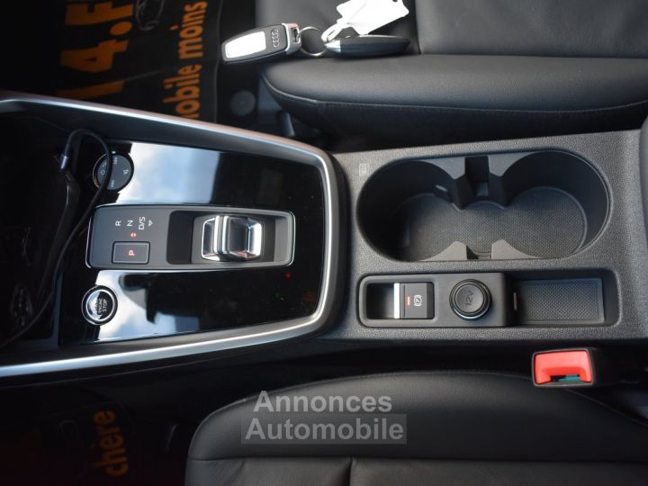 Audi A3 Sportback 30 TFSI 110CH MILD HYBRID DESIGN LUXE S TRONIC 7 - 14