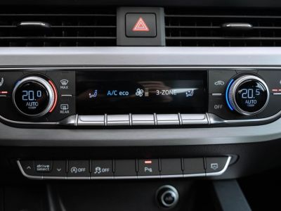 Audi A4 Avant 30 V6 TDI 218 S-tronic S line   - 13