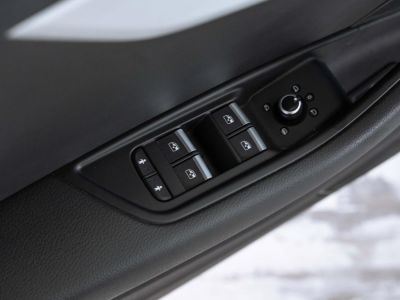 Audi A4 Avant 30 V6 TDI 218 S-tronic S line   - 37