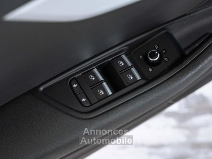 Audi A4 Avant 30 V6 TDI 218 S-tronic S line - 37
