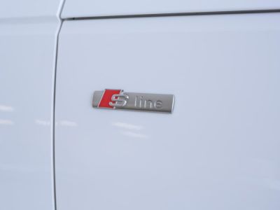 Audi A4 Avant 30 V6 TDI 218 S-tronic S line   - 42