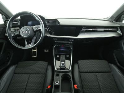 Audi A3 Sportback 40 TFSIe 204 S tronic 6 Design - 5P + S line INT   - 8