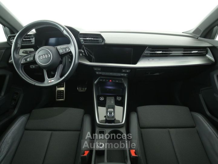 Audi A3 Sportback 40 TFSIe 204 S tronic 6 Design - 5P + S line INT - 8