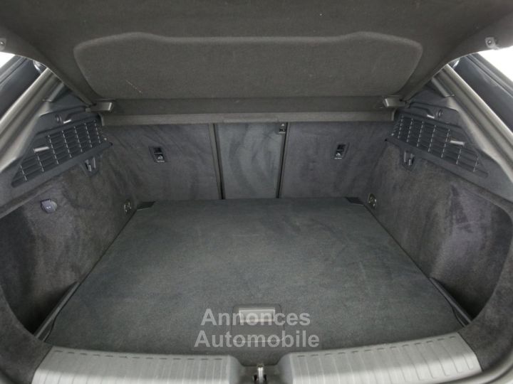 Audi A3 Sportback 40 TFSIe 204 S tronic 6 Design - 5P + S line INT - 11