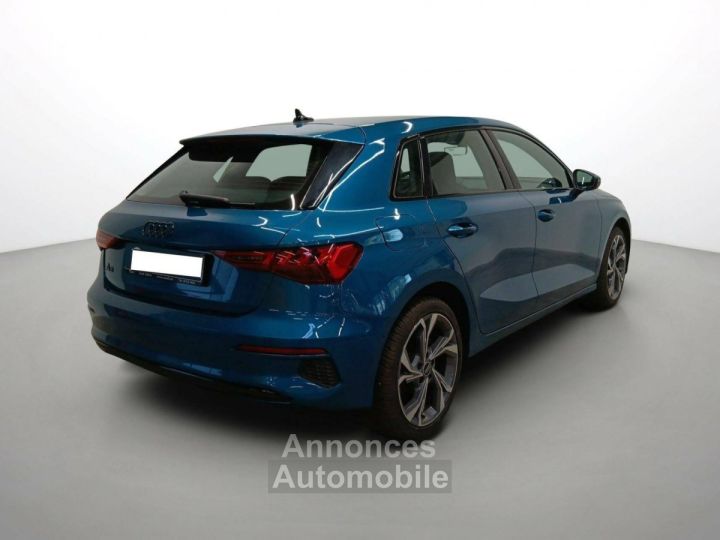 Audi A3 Sportback 30 TFSI Mild Hybrid 110 S tronic 7 Design - 2