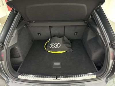 Audi Q3 45 TFSIe 245 ch S tronic 6 S line   - 12