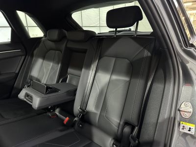 Audi Q3 45 TFSIe 245 ch S tronic 6 S line   - 25
