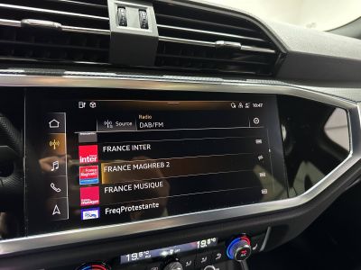 Audi Q3 45 TFSIe 245 ch S tronic 6 S line   - 33