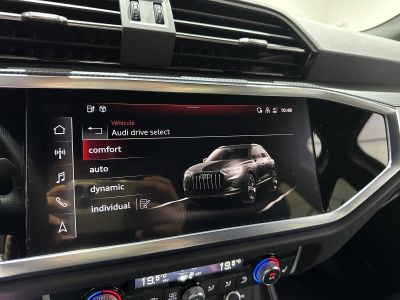 Audi Q3 45 TFSIe 245 ch S tronic 6 S line   - 39